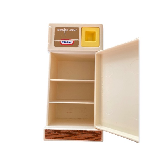 SOLD Little Tikes Kitchen Set - playhouse/doll size - Picture 4 of 11